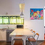 Florence Statuto Apartment With Small Courtyard