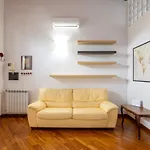 Florence Statuto Apartment With Small Courtyard